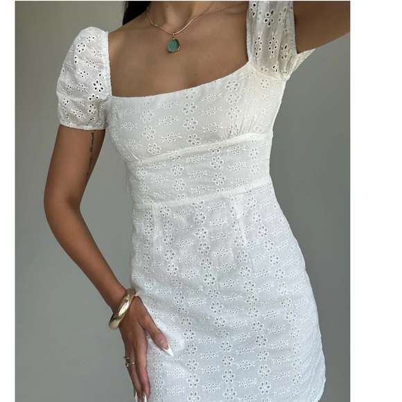 Princess Polly white eyelet dress - Picture 3 of 6